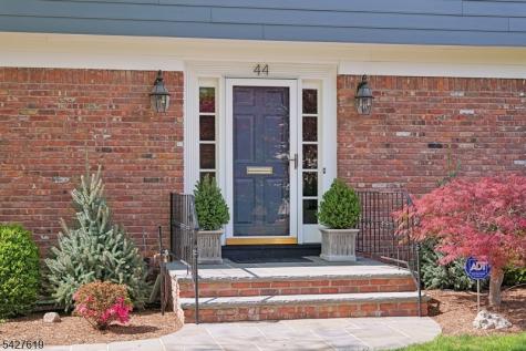 44 Londonderry Way Summit NJ 07901