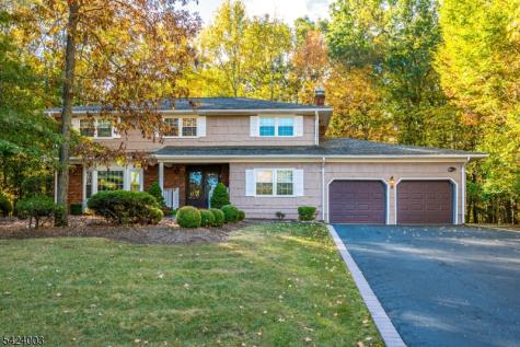 8 Woodmere Road North Brunswick NJ 08902