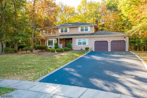 8 Woodmere Road North Brunswick NJ 08902