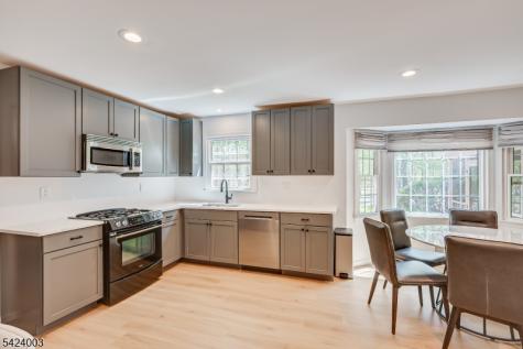 8 Woodmere Road North Brunswick NJ 08902