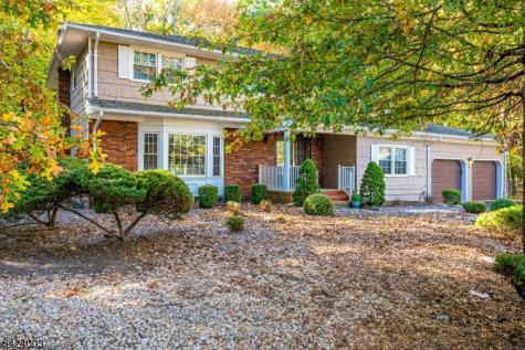 8 Woodmere Road North Brunswick NJ 08902