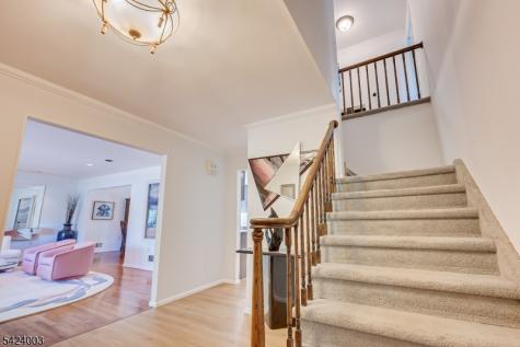 8 Woodmere Road North Brunswick NJ 08902