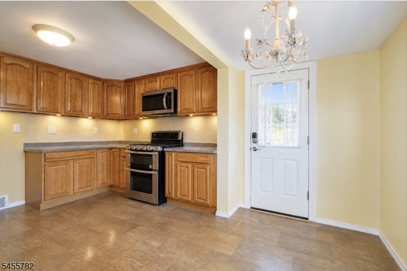 217 Bergen Street Woodbridge NJ 07095