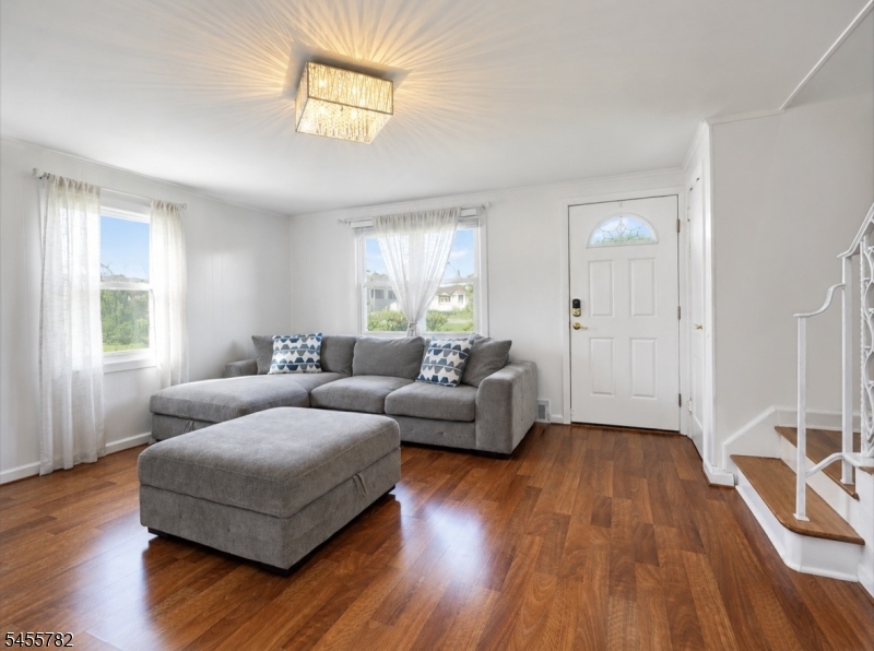 217 Bergen Street Woodbridge NJ 07095