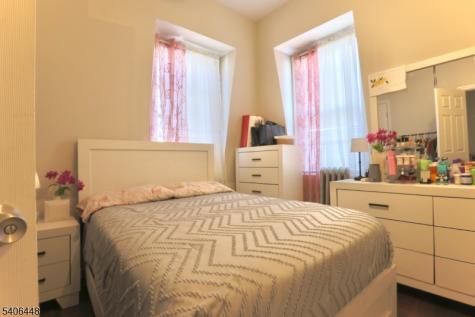 14 Fuller Place Irvington NJ 07111