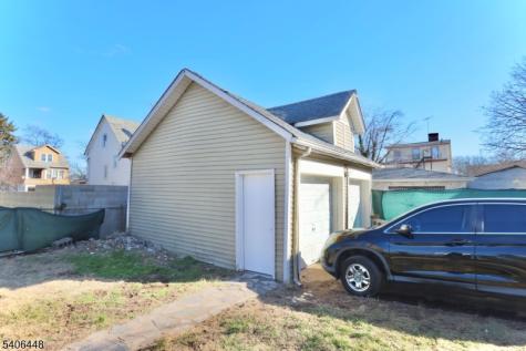 14 Fuller Place Irvington NJ 07111