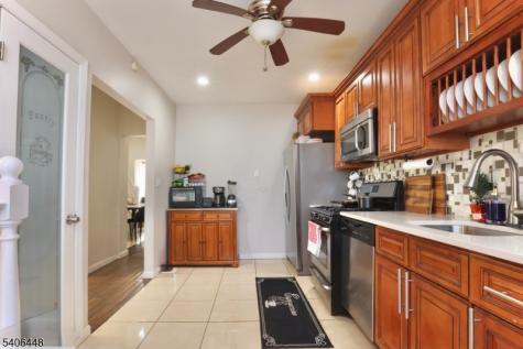 14 Fuller Place Irvington NJ 07111