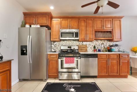 14 Fuller Place Irvington NJ 07111