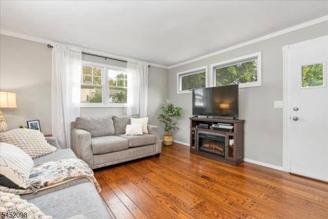 130 S Glenwood Road Fanwood NJ 07023