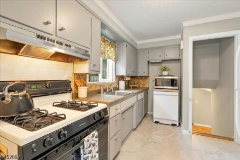 130 S Glenwood Road Fanwood NJ 07023