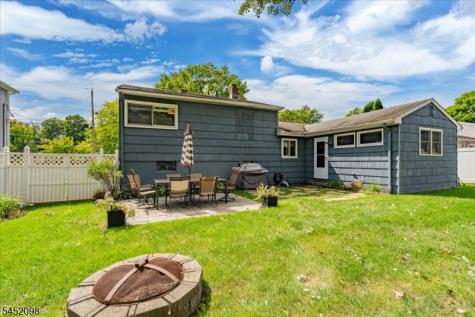 130 S Glenwood Road Fanwood NJ 07023