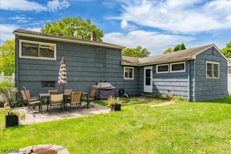 130 S Glenwood Road Fanwood NJ 07023