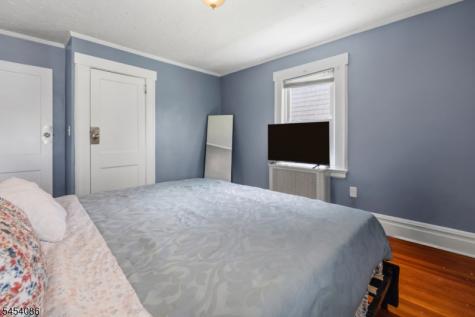 48 Laurel Avenue East Orange NJ 07017