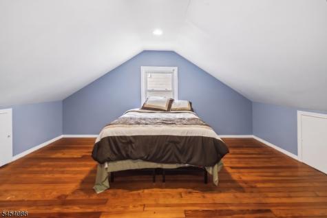 48 Laurel Avenue East Orange NJ 07017