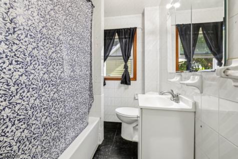 48 Laurel Avenue East Orange NJ 07017