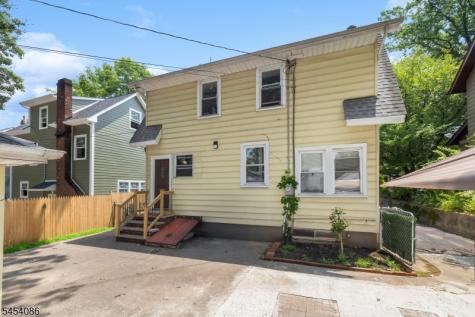 48 Laurel Avenue East Orange NJ 07017