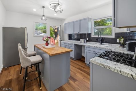 48 Laurel Avenue East Orange NJ 07017