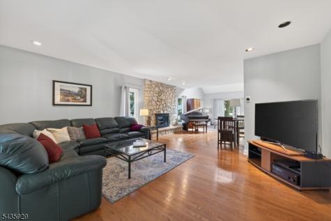 32 1ST Street Florham Park NJ 07932