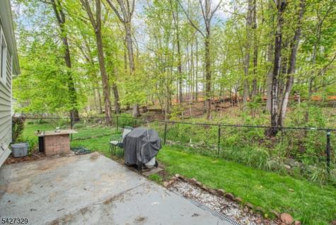 10 Evers Court Wayne NJ 07470