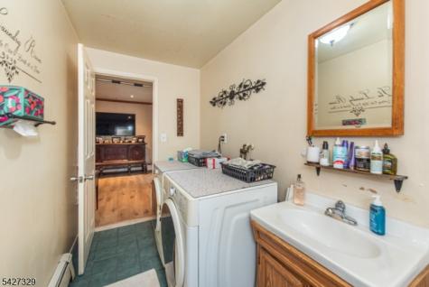 10 Evers Court Wayne NJ 07470