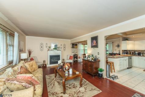 10 Evers Court Wayne NJ 07470
