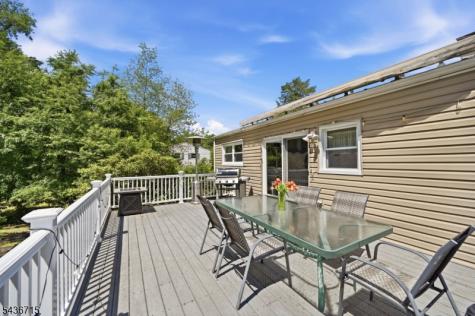 8 Nottingham Drive East Brunswick NJ 08816
