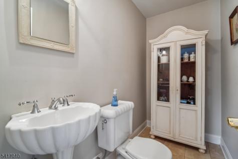 209 E Cedar Street Livingston NJ 07039