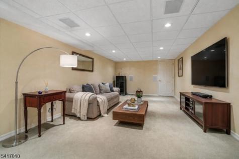 209 E Cedar Street Livingston NJ 07039