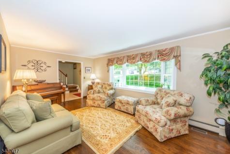 10 Brittany Road Roxbury NJ 07876