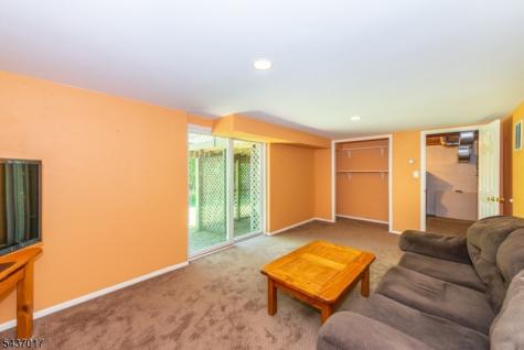 10 Brittany Road Roxbury NJ 07876