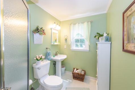 10 Brittany Road Roxbury NJ 07876