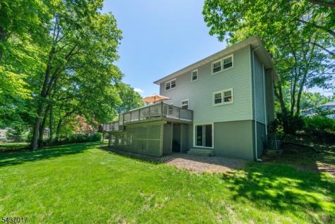 10 Brittany Road Roxbury NJ 07876