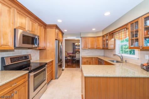 10 Brittany Road Roxbury NJ 07876