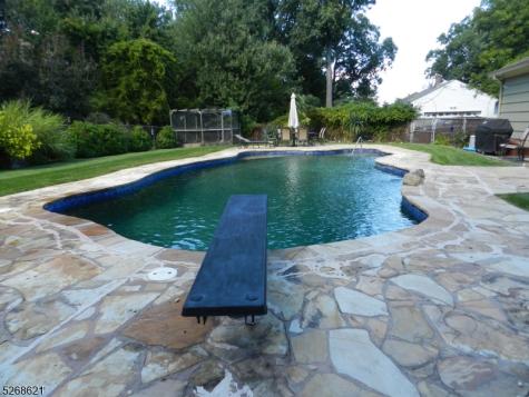 18 Stone Drive West Orange NJ 07052