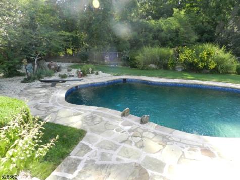 18 Stone Drive West Orange NJ 07052