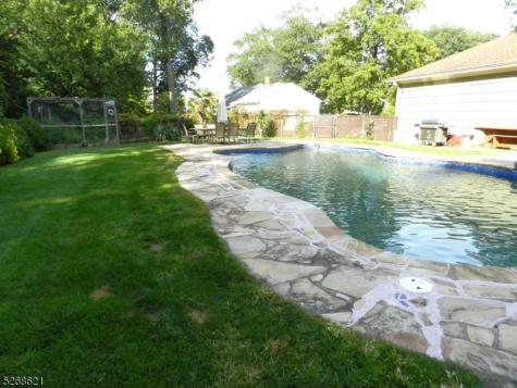 18 Stone Drive West Orange NJ 07052