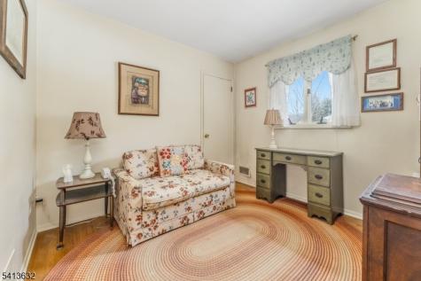 14 Ramsey Road Clinton NJ 08833