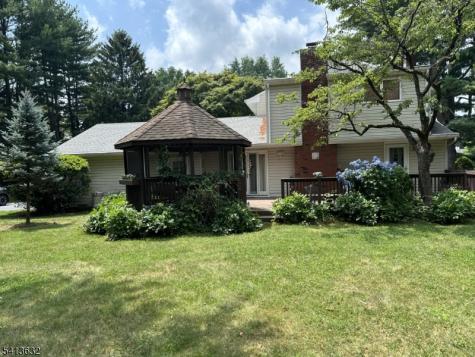 14 Ramsey Road Clinton NJ 08833