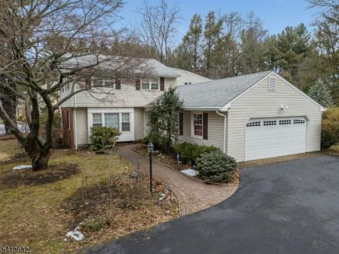 14 Ramsey Road Clinton NJ 08833