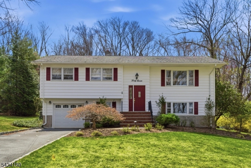 47 Siek Road Kinnelon NJ 07405
