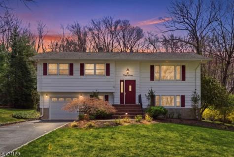 47 Siek Road Kinnelon NJ 07405