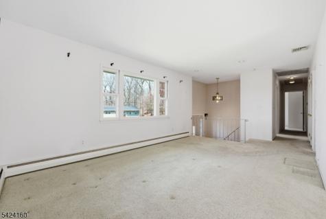 47 Siek Road Kinnelon NJ 07405
