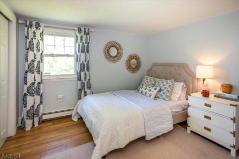 3 Laurel Place Chester NJ 07930