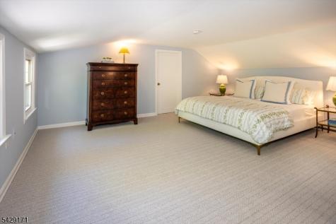 3 Laurel Place Chester NJ 07930