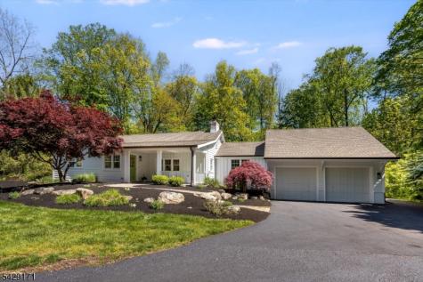 3 Laurel Place Chester NJ 07930