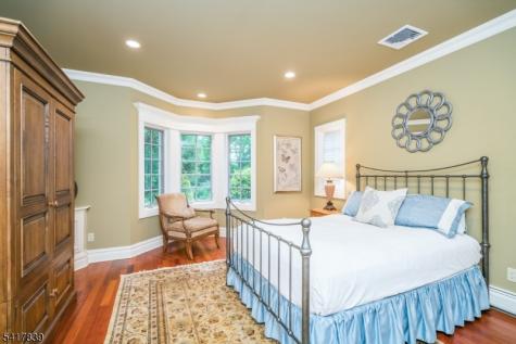 22 Sunset Lane Upper Saddle River NJ 07458