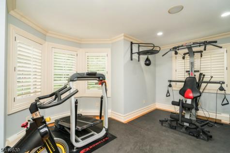 22 Sunset Lane Upper Saddle River NJ 07458