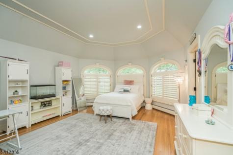 22 Sunset Lane Upper Saddle River NJ 07458