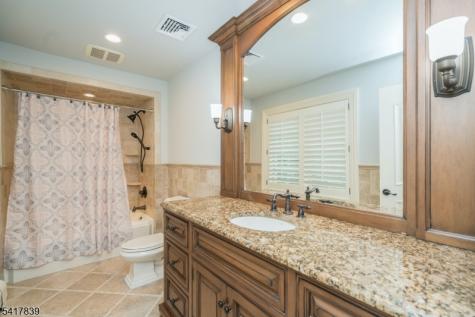 22 Sunset Lane Upper Saddle River NJ 07458