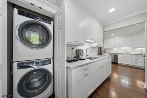 13 Laurel Place Chester NJ 07930